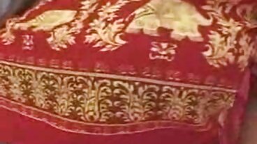అందగత్తె బిచ్ తన సెక్స్ మూవీ తెలుగు మూవీ గాడిదను విశాలంగా తెరిచింది